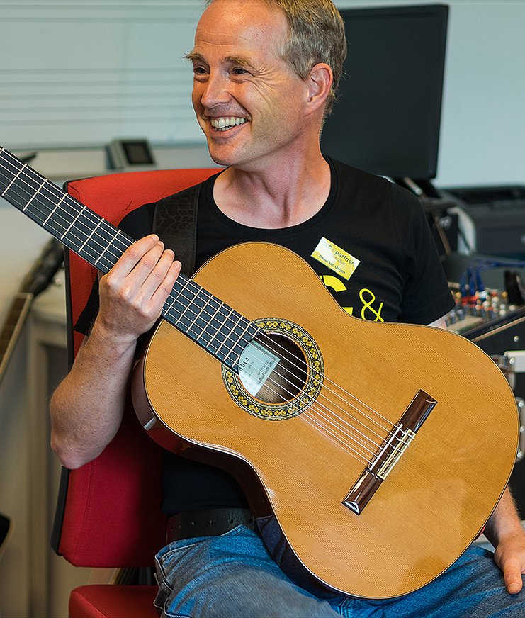 Bijbehorende foto voor activiteit Gitaar voor de klas