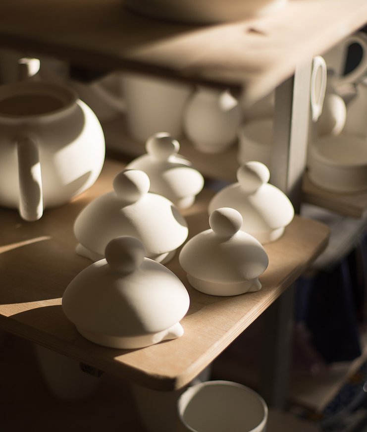 Bijbehorende foto voor activiteit Keramiek workshop: Er zelf een 'thee-potje' van maken