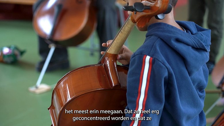 Leerorkesten: zo groeit zelfvertrouwen op muzikale wijze bij basisschoolleerlingen